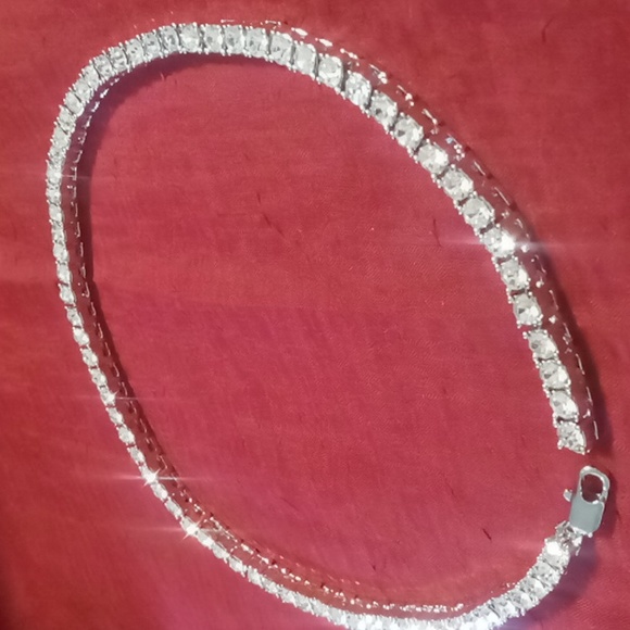 Crystal choker/collar necklace 20 inches can be used with extender. - Picture 2 of 10